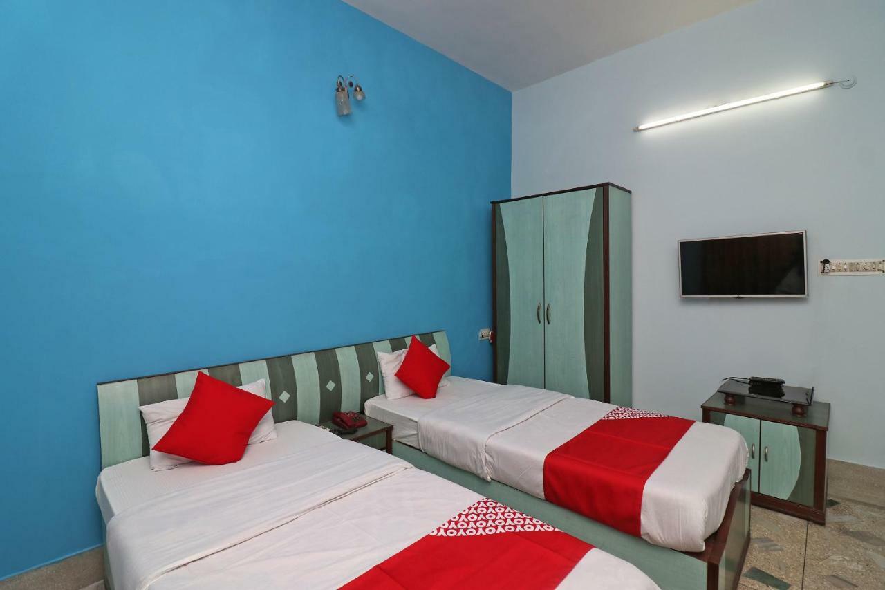 Oyo 37989 Hotel Debarshi Bānkura Kültér fotó