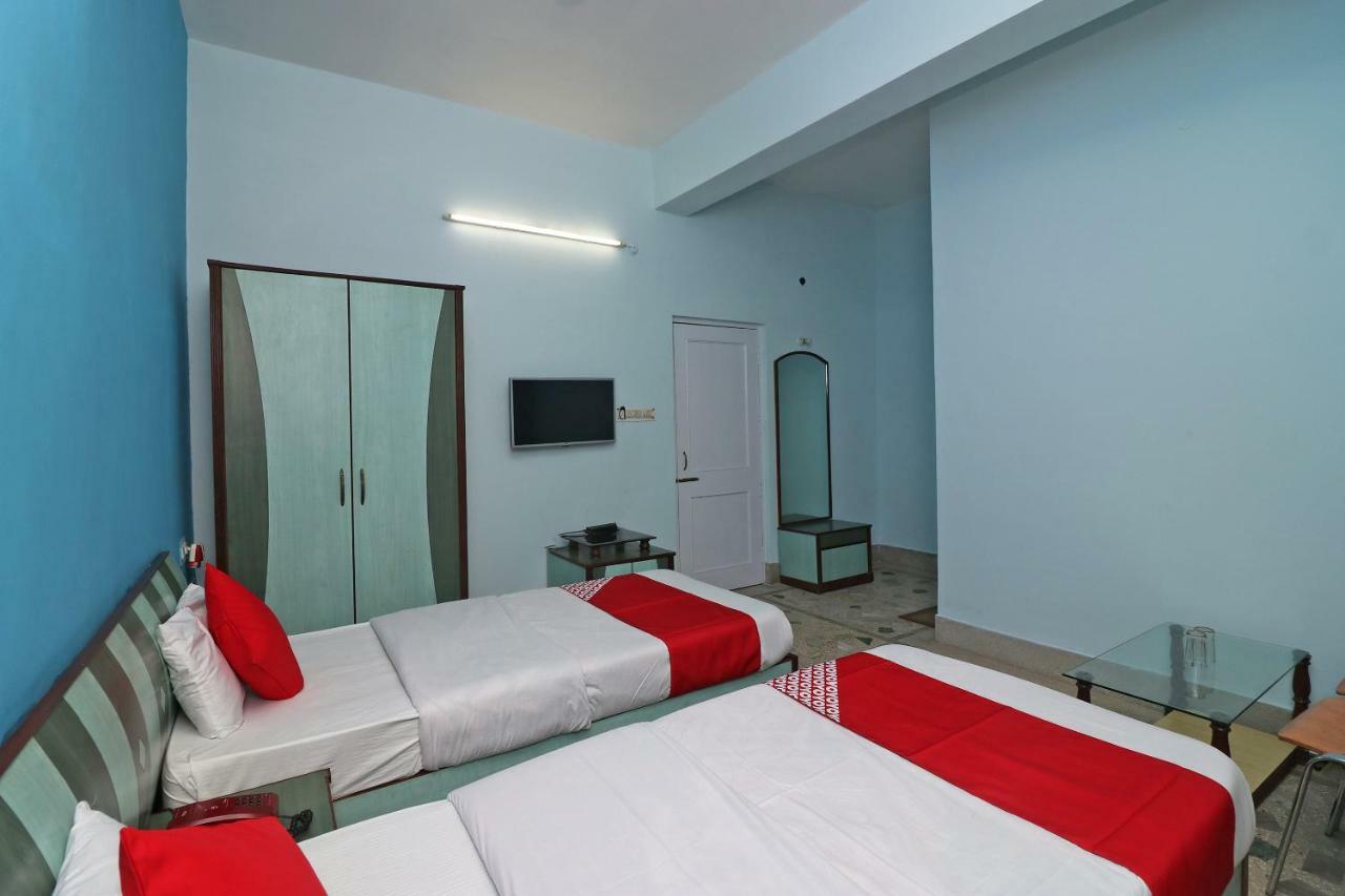 Oyo 37989 Hotel Debarshi Bānkura Kültér fotó