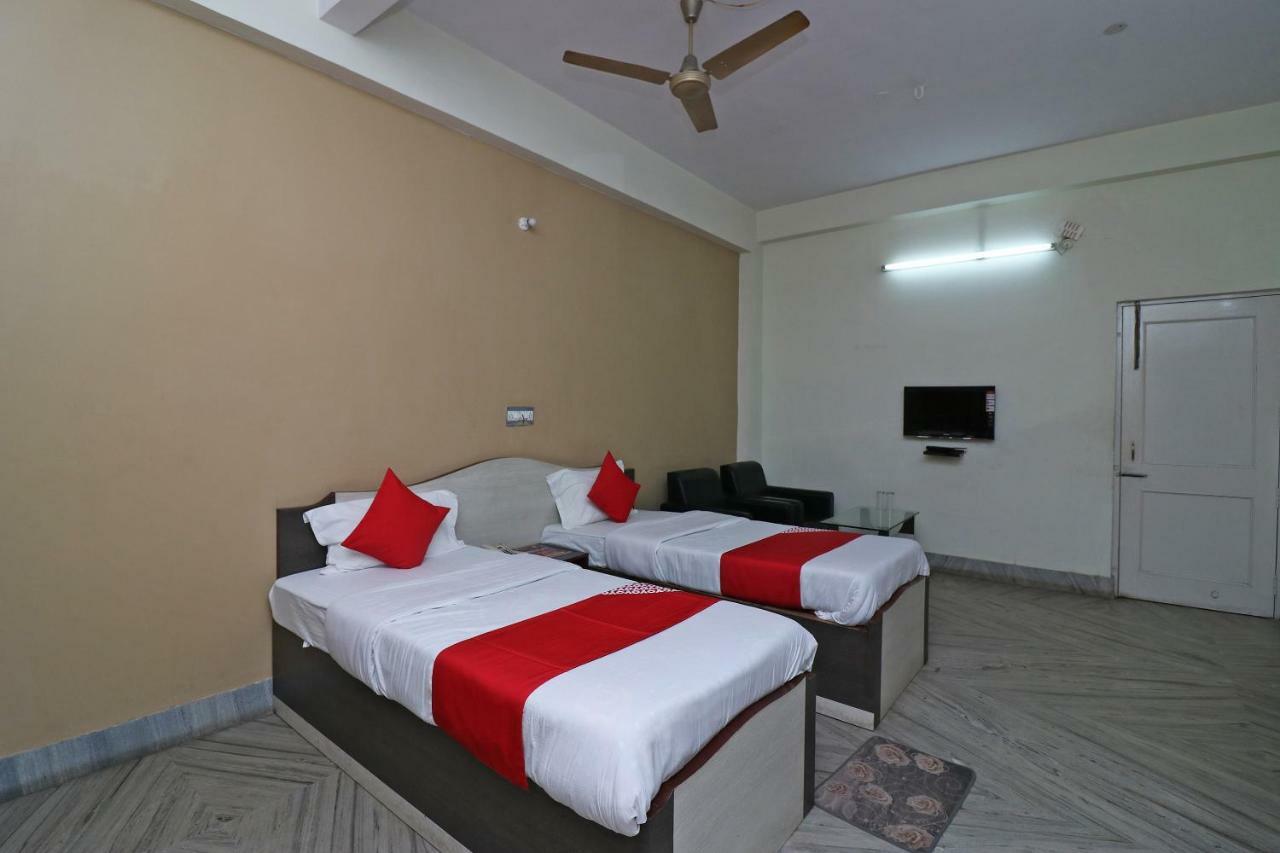 Oyo 37989 Hotel Debarshi Bānkura Kültér fotó